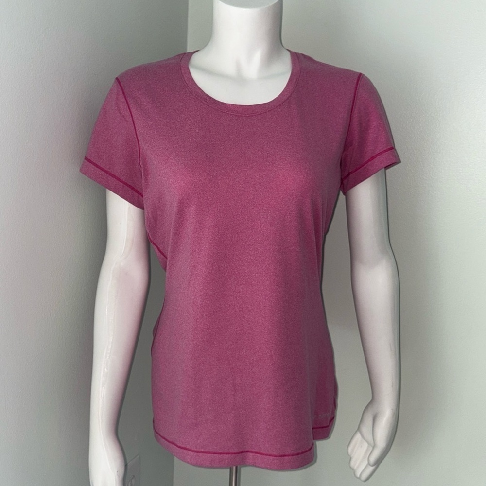 Under Armour pink tee